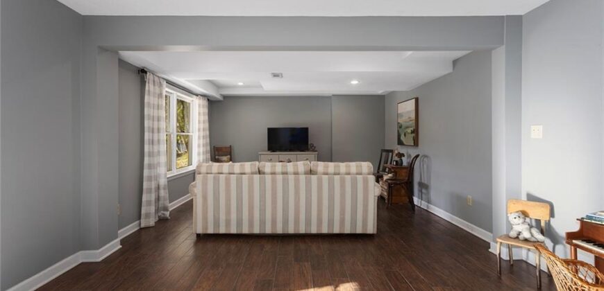 Homes for Sale in Liberty, MO 64068 | 900  Wildbriar Drive