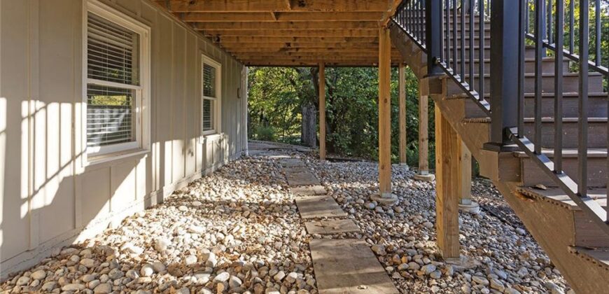 Homes for Sale in Liberty, MO 64068 | 900  Wildbriar Drive