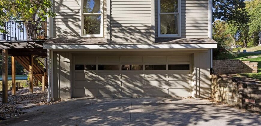 Homes for Sale in Liberty, MO 64068 | 900  Wildbriar Drive