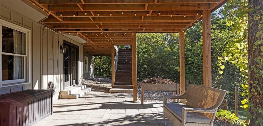 Homes for Sale in Liberty, MO 64068 | 900  Wildbriar Drive