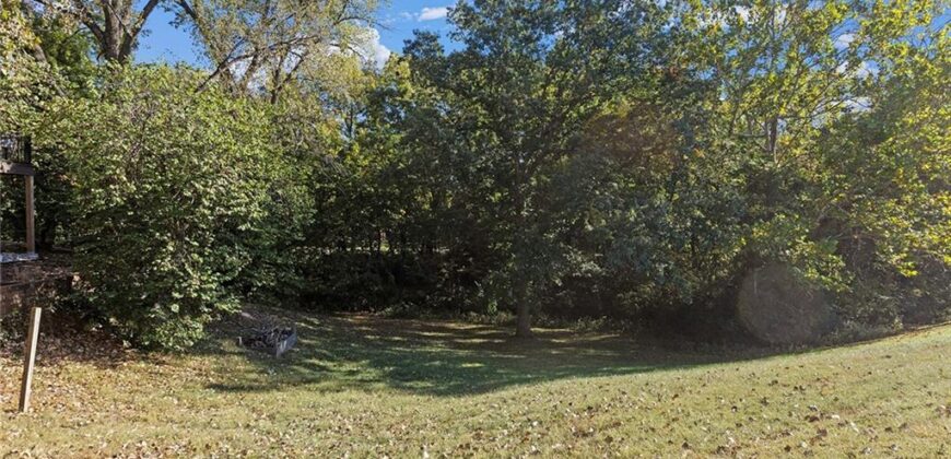 Homes for Sale in Liberty, MO 64068 | 900  Wildbriar Drive