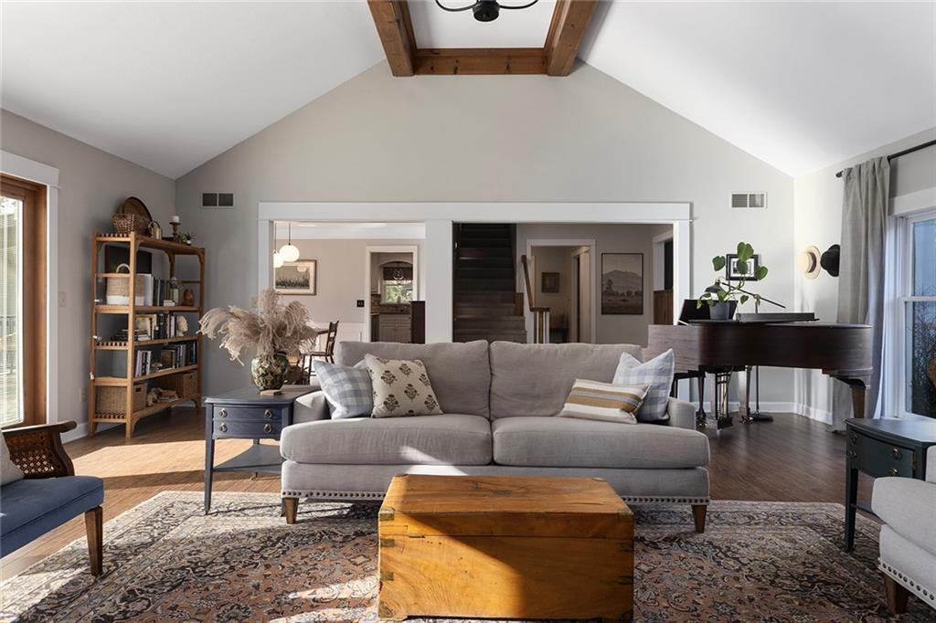 Homes for Sale in Liberty, MO 64068 | 900  Wildbriar Drive