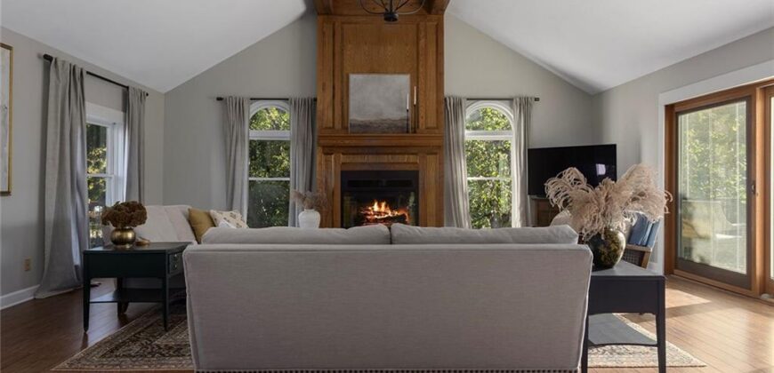 Homes for Sale in Liberty, MO 64068 | 900  Wildbriar Drive