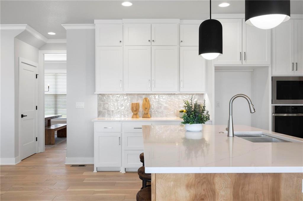 Homes for Sale in Kansas City, MO 64155 | 1516 NW 106th Street