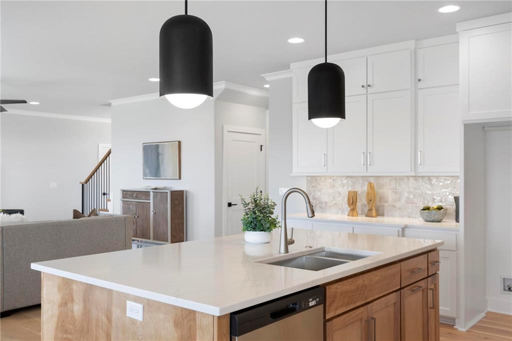 Homes for Sale in Kansas City, MO 64155 | 1516 NW 106th Street