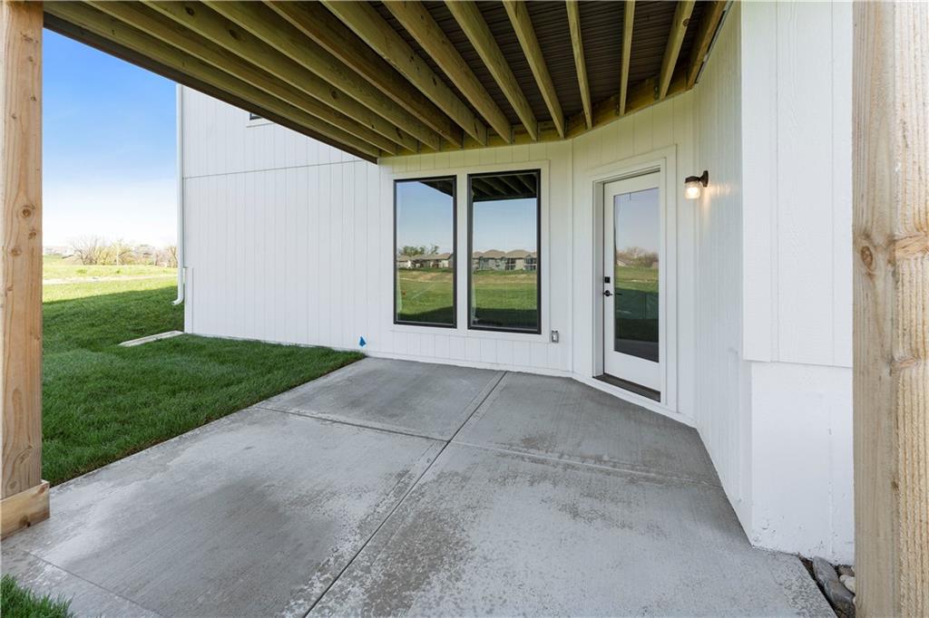 Homes for Sale in Kansas City, MO 64155 | 1516 NW 106th Street