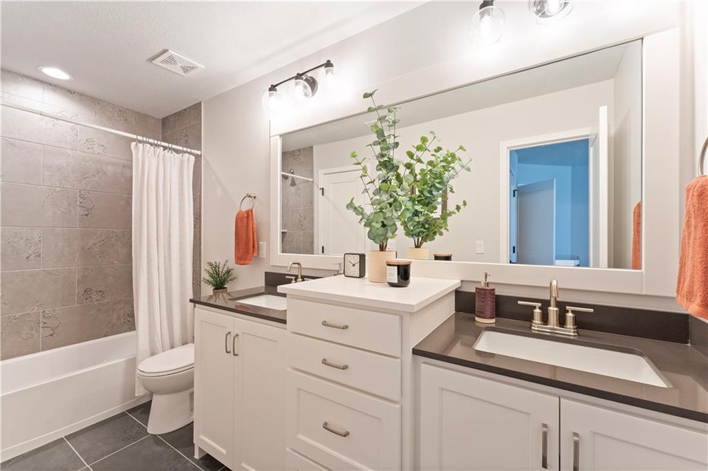 Homes for Sale in Kansas City, MO 64155 | 1516 NW 106th Street