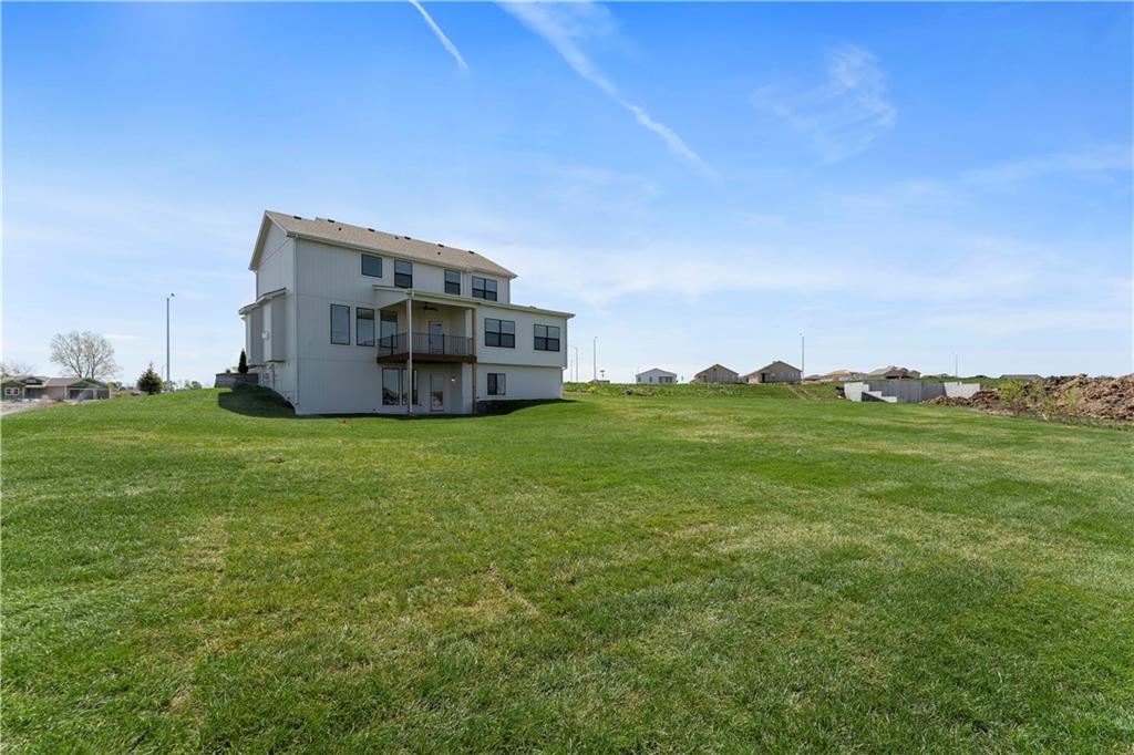 Homes for Sale in Kansas City, MO 64155 | 1516 NW 106th Street