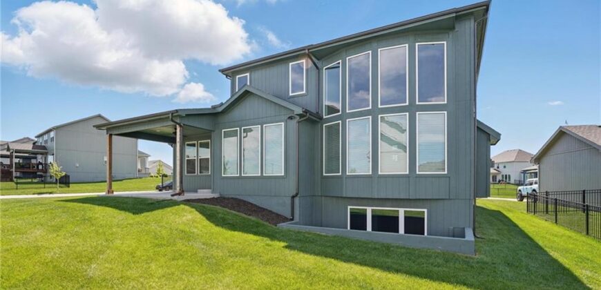 Homes for Sale in Kansas City, MO 64155 | 1312 NW 107th Terrace