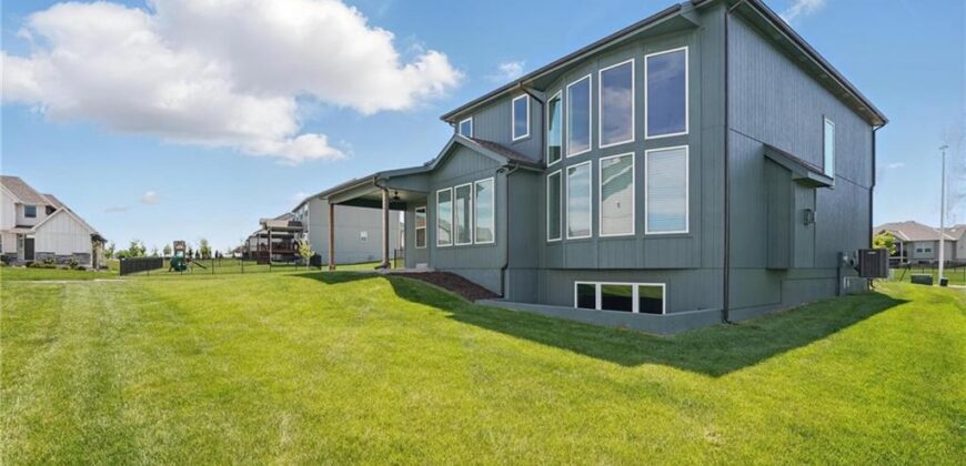 Homes for Sale in Kansas City, MO 64155 | 1312 NW 107th Terrace