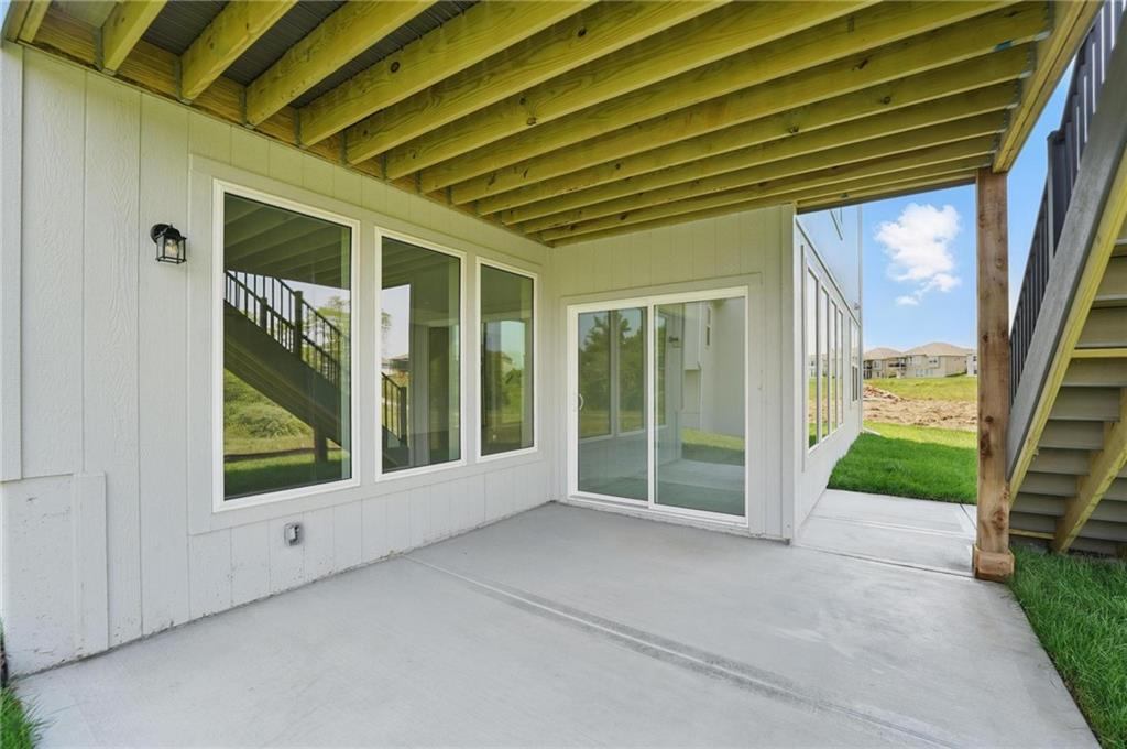 Homes for Sale in Kansas City, MO 64155 | 1518 NW 106th Terrace