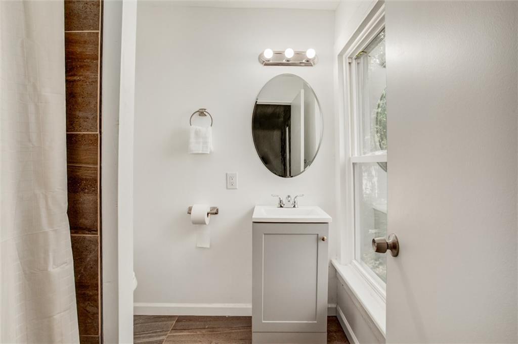 Homes for Sale in Liberty, MO 64068 | 463 E Mill Street