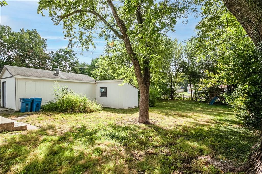 Homes for Sale in Liberty, MO 64068 | 463 E Mill Street