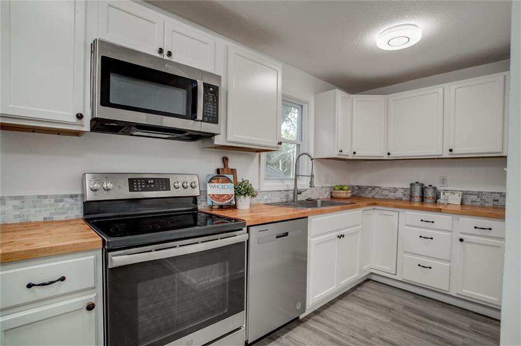 Homes for Sale in Liberty, MO 64068 | 463 E Mill Street