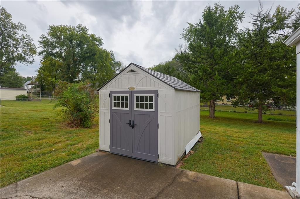 Homes for Sale in Kearney, MO 64060 | 205 E Washington Street