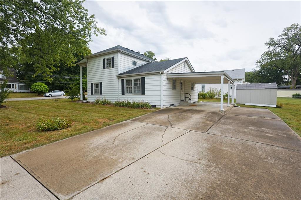 Homes for Sale in Kearney, MO 64060 | 205 E Washington Street