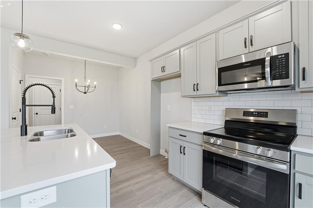 Homes for Sale in Kansas City, MO 64154 | 9633 N Colrain Avenue