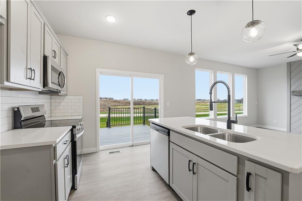 Homes for Sale in Kansas City, MO 64154 | 9633 N Colrain Avenue