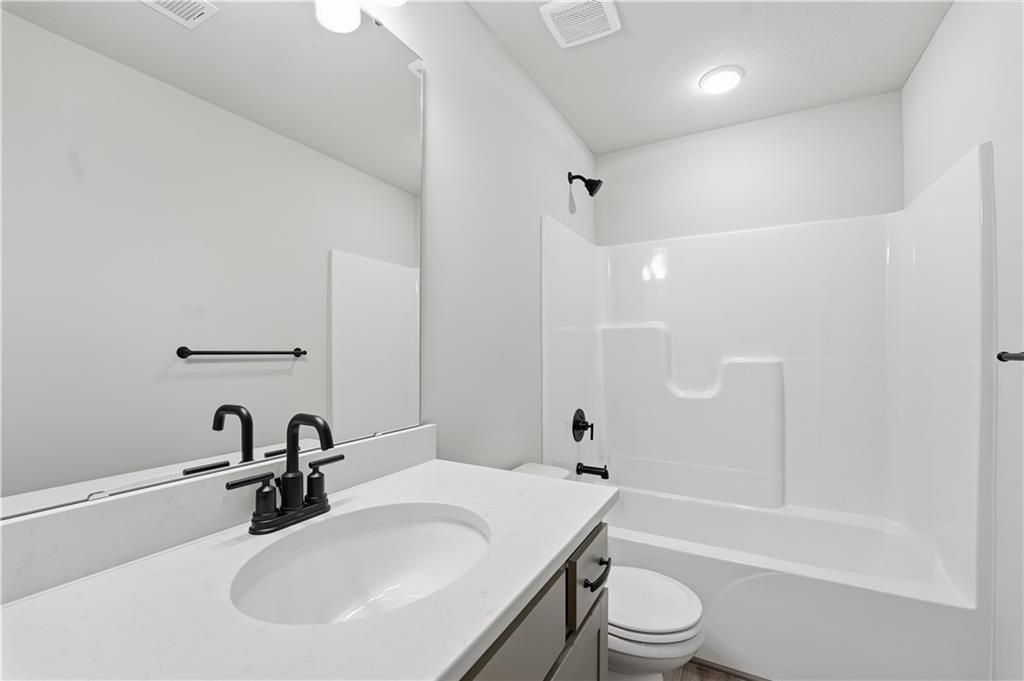 Homes for Sale in Kansas City, MO 64154 | 9633 N Colrain Avenue