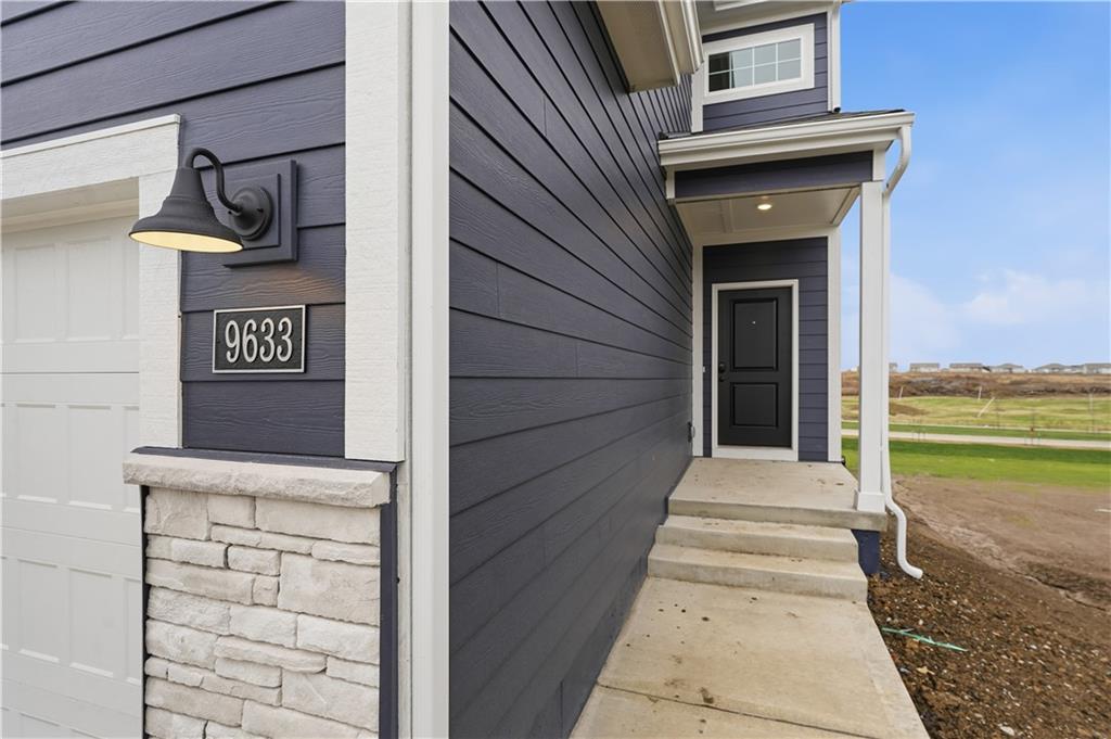 Homes for Sale in Kansas City, MO 64154 | 9633 N Colrain Avenue