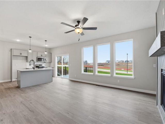 Homes for Sale in Kansas City, MO 64154 | 9633 N Colrain Avenue