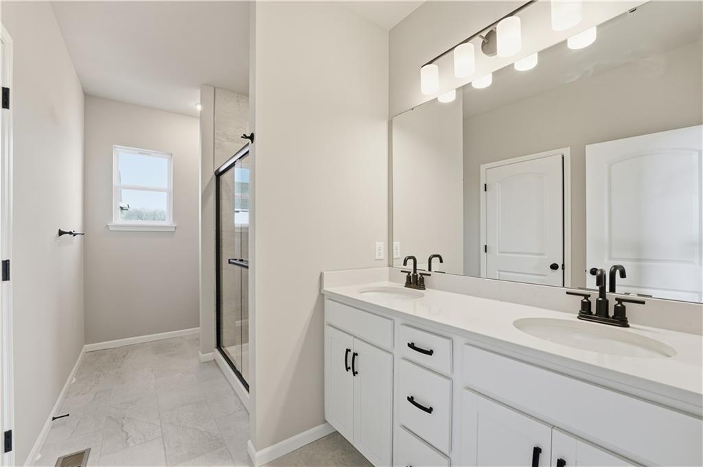 Homes for Sale in Kansas City, MO 64154 | 9637 N Colrain Avenue