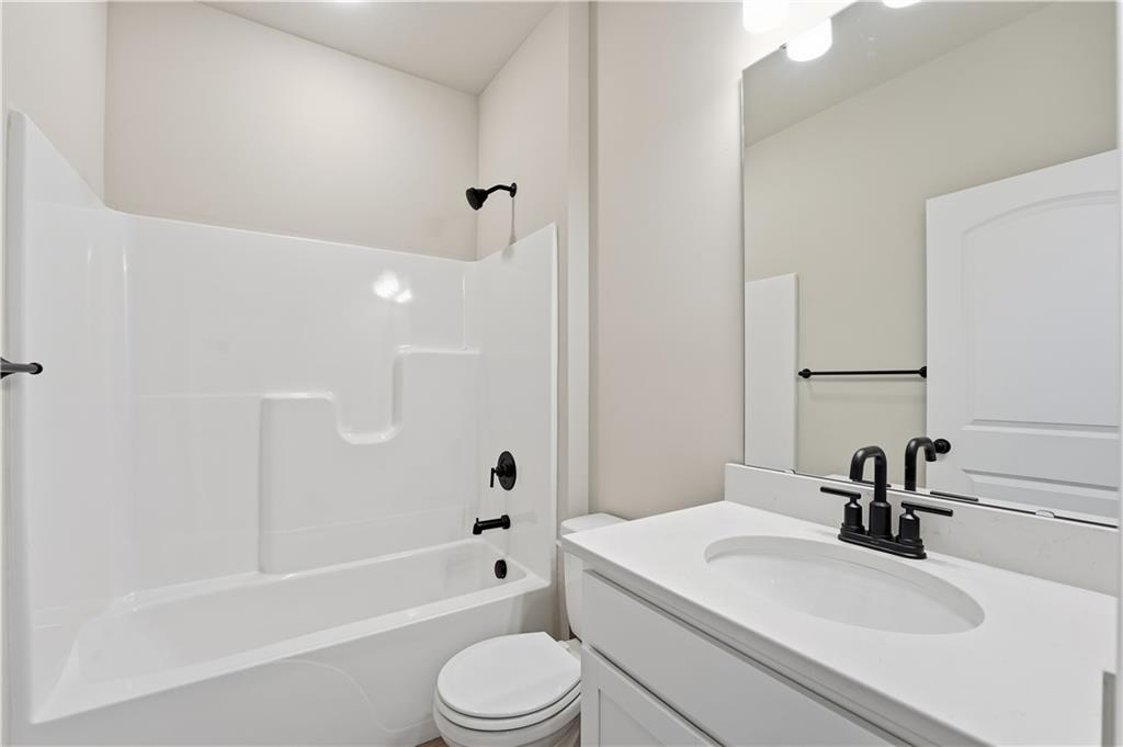 Homes for Sale in Kansas City, MO 64154 | 9637 N Colrain Avenue