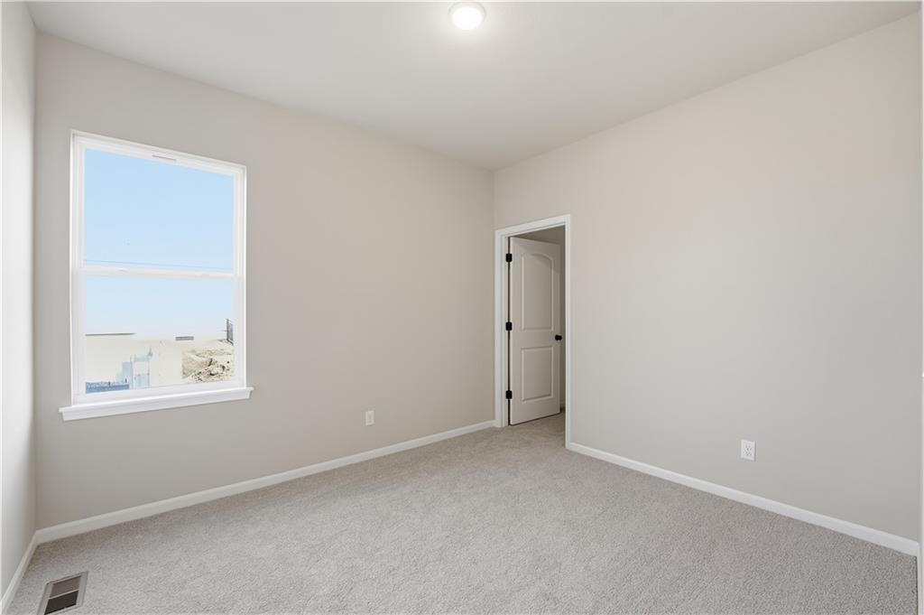 Homes for Sale in Kansas City, MO 64154 | 9637 N Colrain Avenue