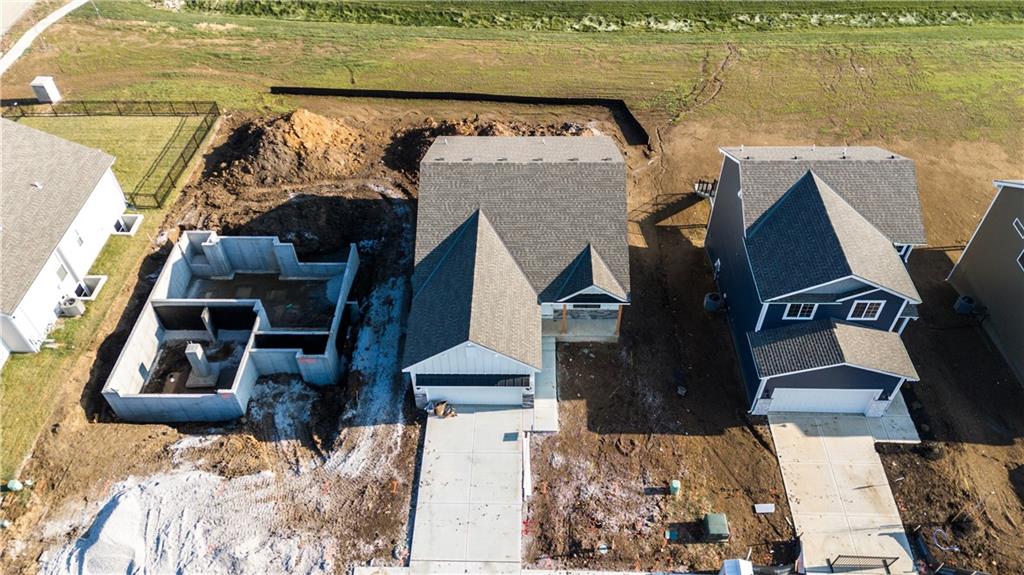 Homes for Sale in Kansas City, MO 64154 | 9637 N Colrain Avenue