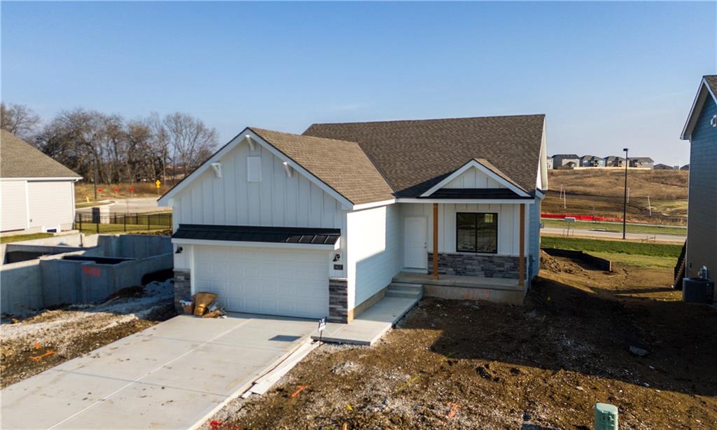 Homes for Sale in Kansas City, MO 64154 | 9637 N Colrain Avenue