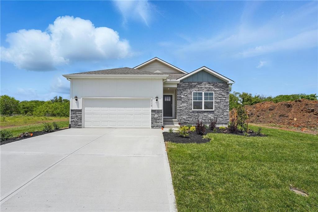 Homes for Sale in Platte City, MO 64079 | 2709  Mercer Lane