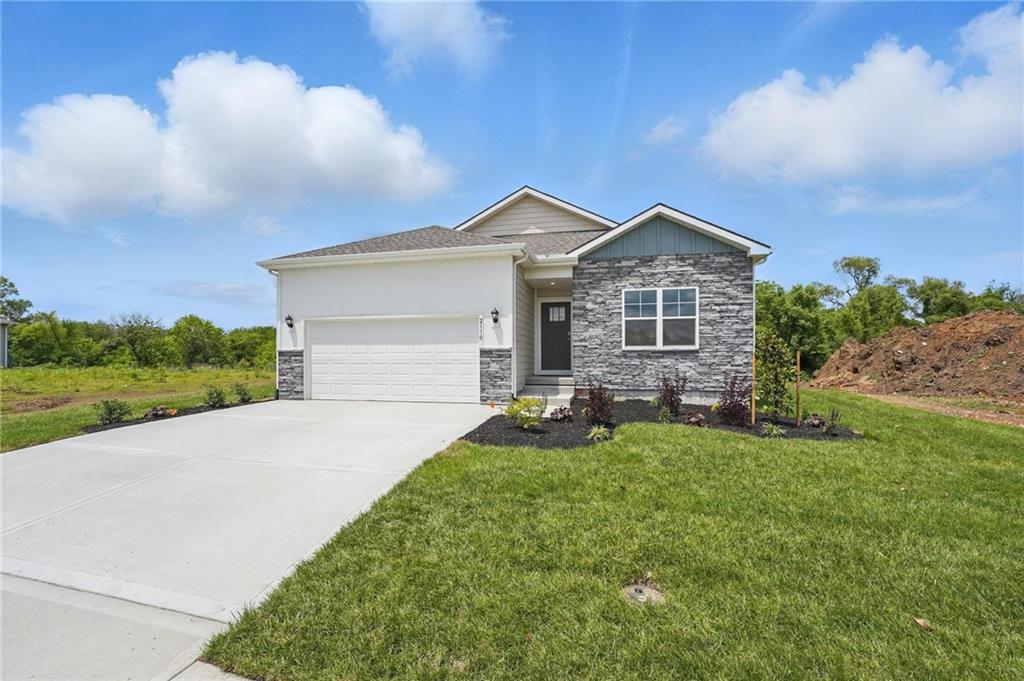 Homes for Sale in Platte City, MO 64079 | 2709  Mercer Lane