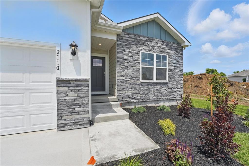 Homes for Sale in Platte City, MO 64079 | 2709  Mercer Lane