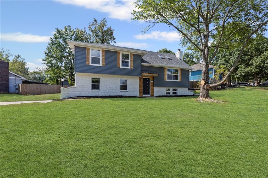 Homes for Sale in Kansas City, MO 64152 | 11005  Walnut Creek Drive