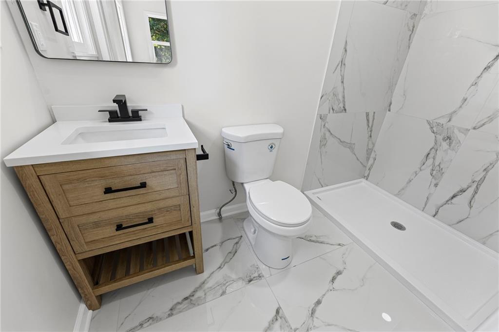 Homes for Sale in Kansas City, MO 64152 | 11005  Walnut Creek Drive