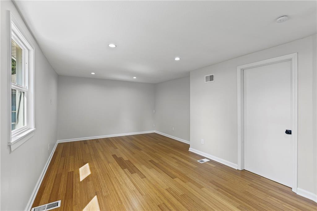 Homes for Sale in Kansas City, MO 64152 | 11005  Walnut Creek Drive