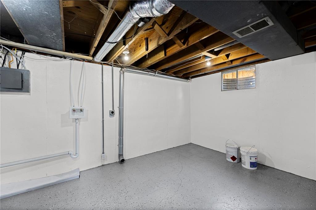 Homes for Sale in Kansas City, MO 64152 | 11005  Walnut Creek Drive