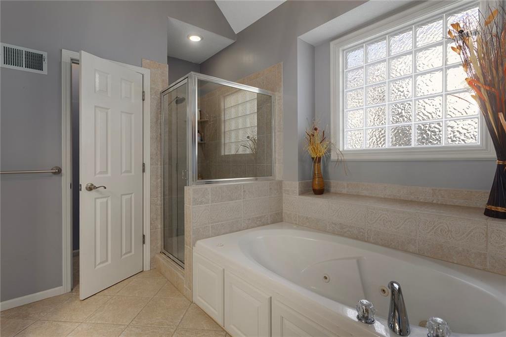 Homes for Sale in Kansas City, MO 64155 | 1500 NE 92nd Terrace