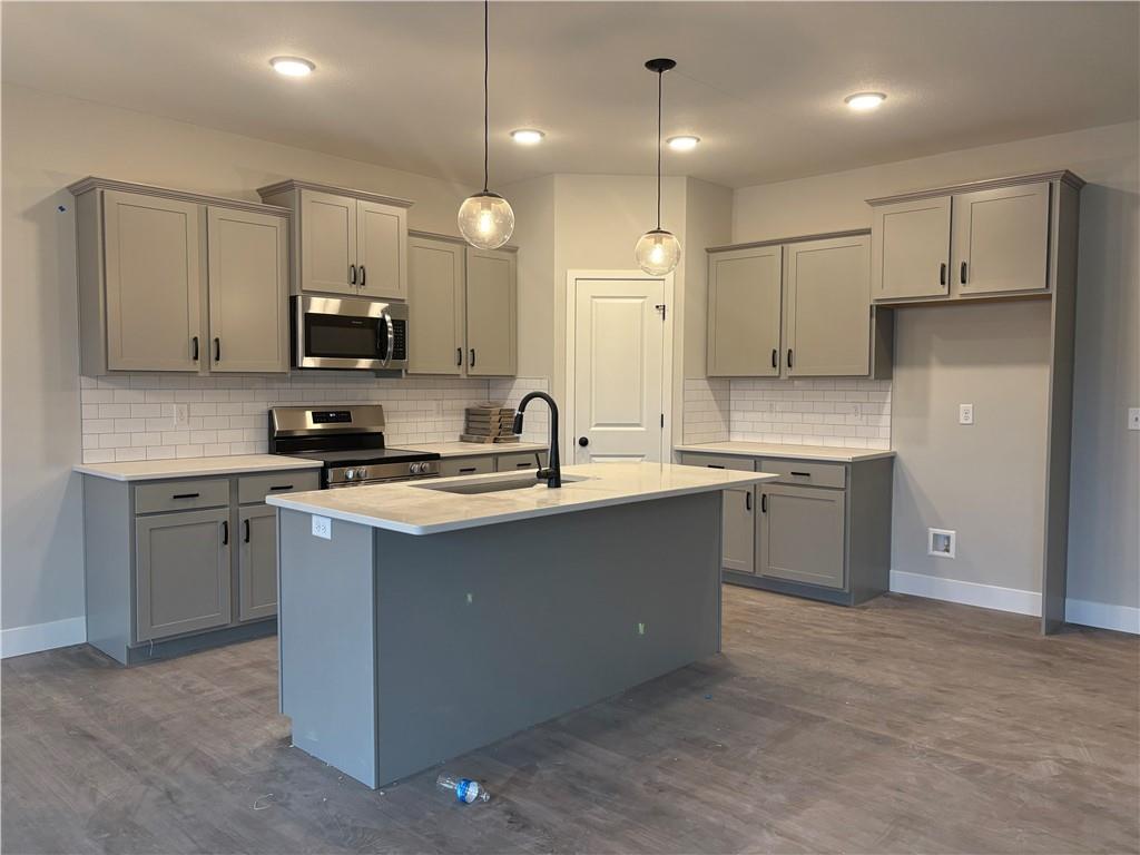 Homes for Sale in Kansas City, MO 64154 | 3017 NW 95th Terrace