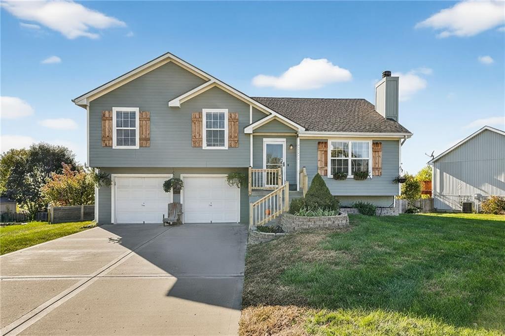 Homes for Sale in Kansas City, MO 64157 | 9305 NE Paw Paw Drive