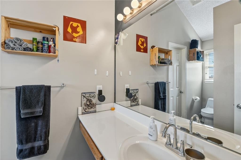 Homes for Sale in Kansas City, MO 64157 | 9305 NE Paw Paw Drive