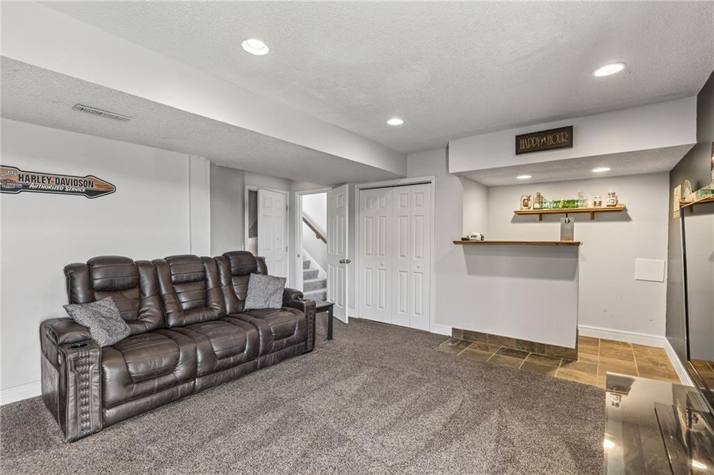 Homes for Sale in Kansas City, MO 64157 | 9305 NE Paw Paw Drive