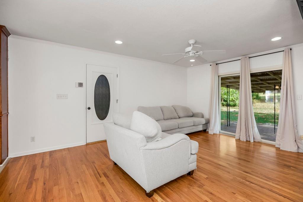 Homes for Sale in Gladstone, MO 64119 | 6719 N BELLEFONTAINE Avenue