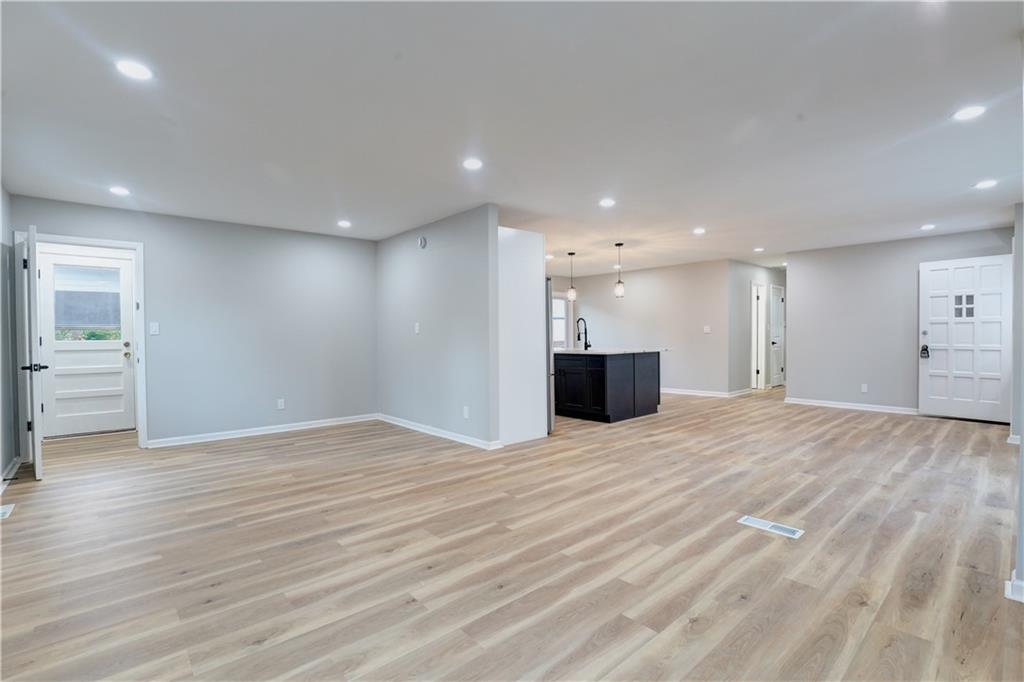 Homes for Sale in Kansas City, MO 64117 | 5221 NE 39th Street