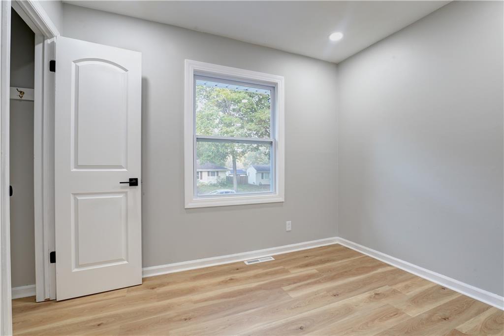 Homes for Sale in Kansas City, MO 64117 | 5221 NE 39th Street