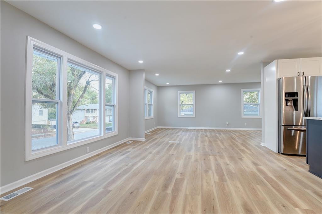 Homes for Sale in Kansas City, MO 64117 | 5221 NE 39th Street