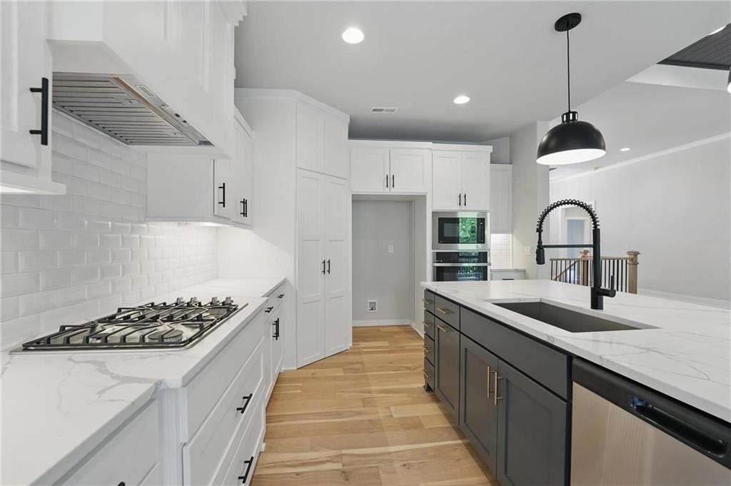 Homes for Sale in Kansas City, MO 64155 | 1406 NW 106th Terrace