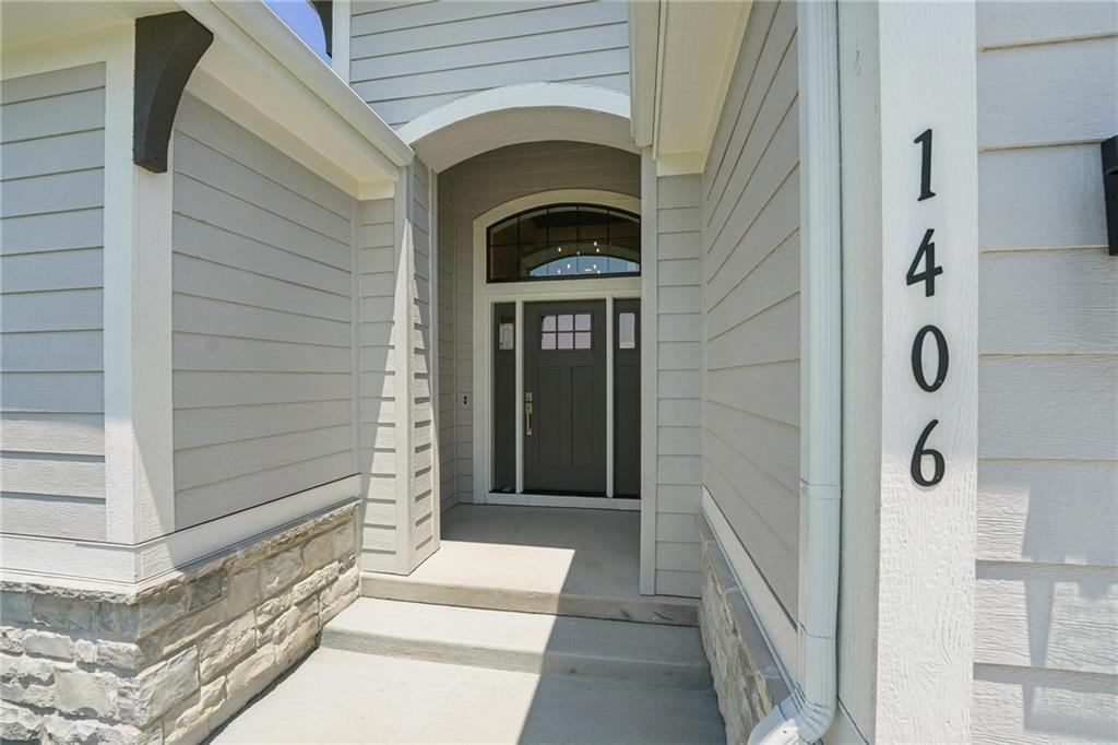 Homes for Sale in Kansas City, MO 64155 | 1406 NW 106th Terrace