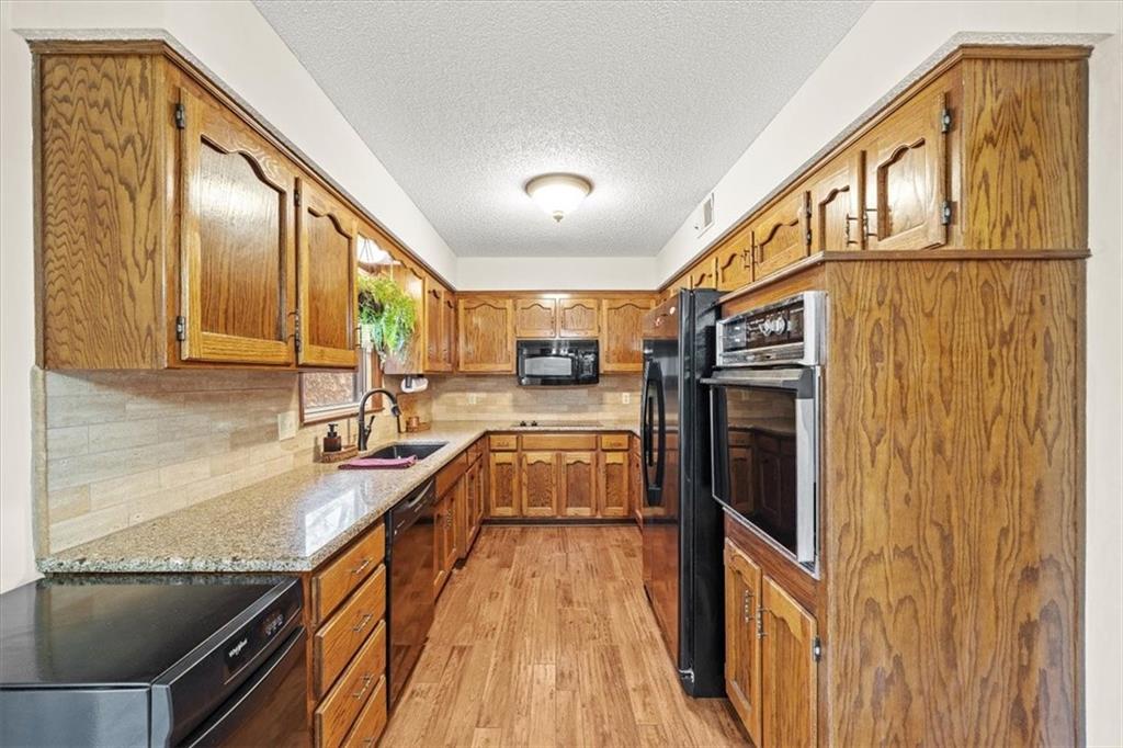 Homes for Sale in Parkville, MO 64152 | 6532 NW Melody Court