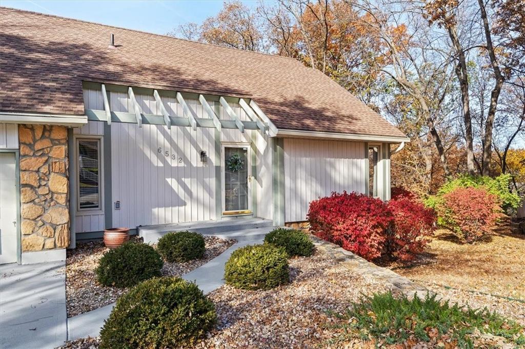 Homes for Sale in Parkville, MO 64152 | 6532 NW Melody Court